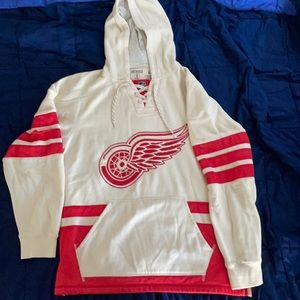 CCM, Size Large, Detroit Redwings Sweatshirt Jersey
